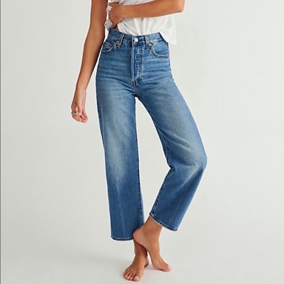 Levi’s Premium Ribcage Straight Ankle Jeans NEW